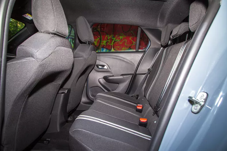 Opel Corsa facelift 030