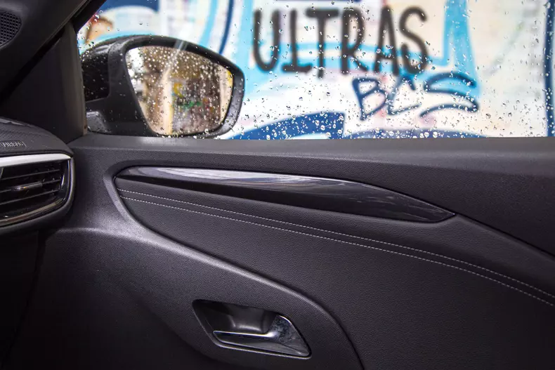 Opel Corsa facelift 037