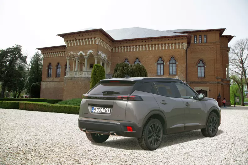 Peugeot 2008 facelift 008