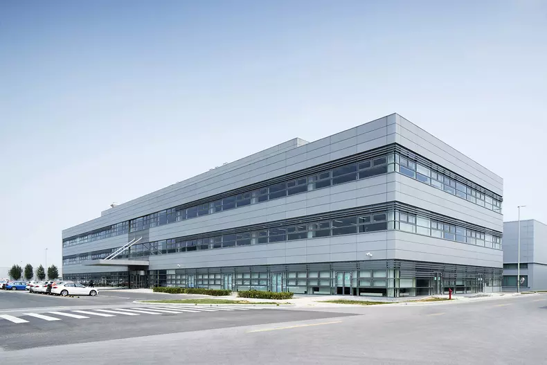 P90504685_highRes_bba-research–develo