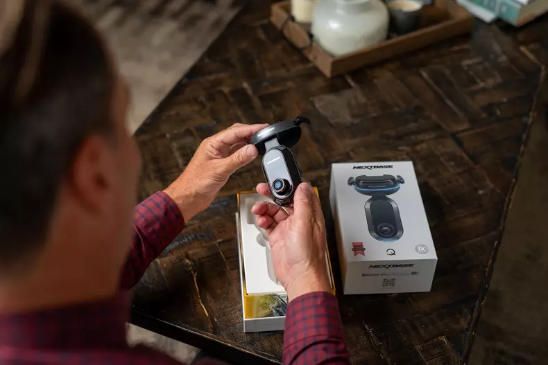 iQ_1K_lifestyle_packaging_gift_DN1_1304_A