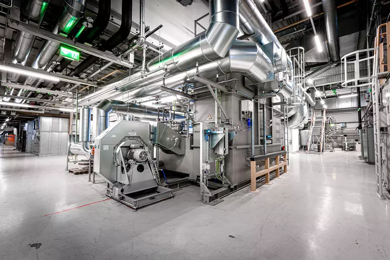 P90549165_highRes_electrically-operate