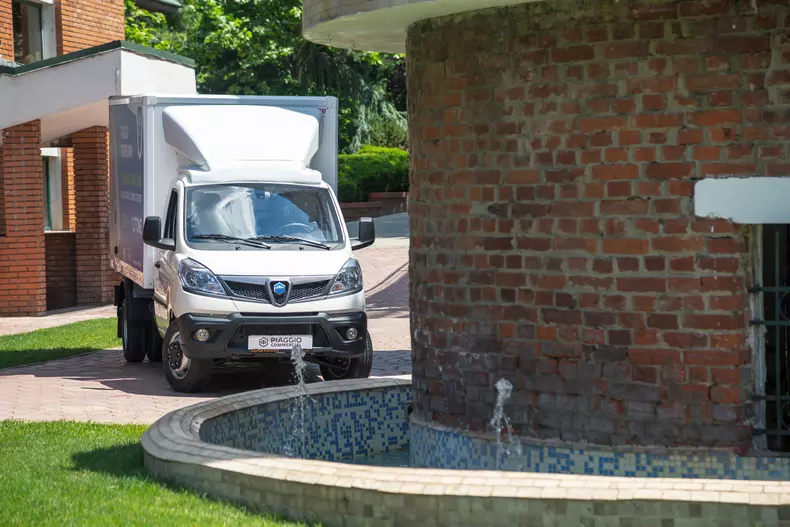 Piaggio Porter NP6 low res 001