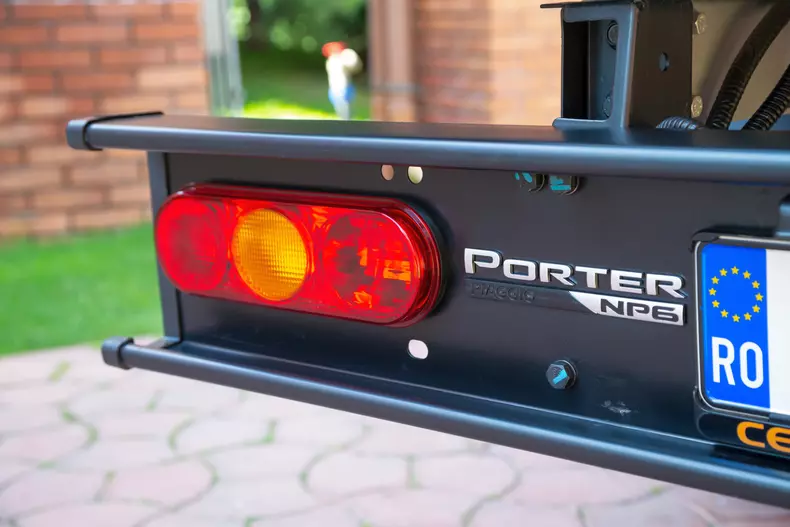 Piaggio Porter NP6 low res 042