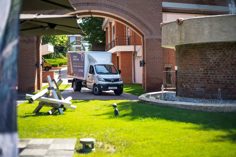 Piaggio Porter NP6 low res 043