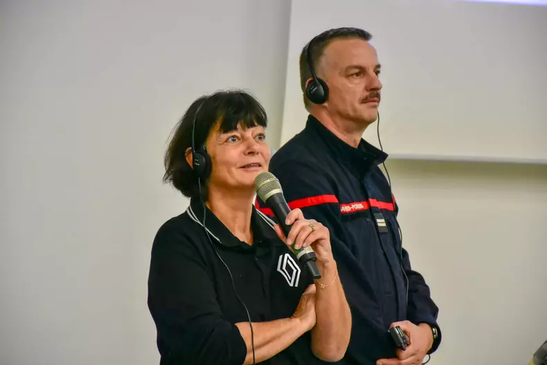 Expertii din Franta plan apropiat