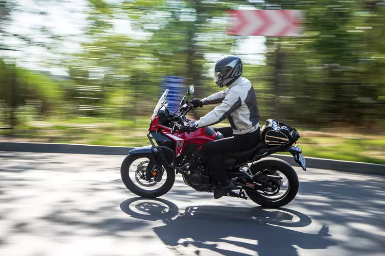 Honda NX low res 028