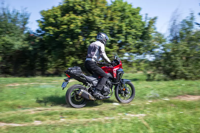 Honda NX low res 042