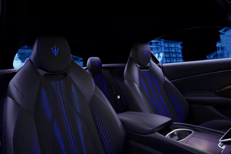 Small-25205-15-maserati-granturismo-110-anniversario-blu-inchiostro