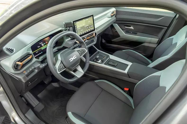 Dacia Bigster test Marsilia low res 010