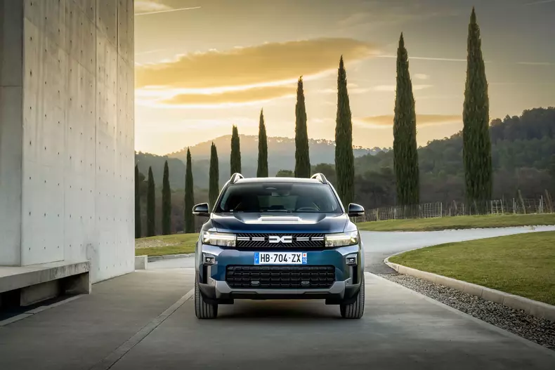 Dacia Bigster test Marsilia low res 017