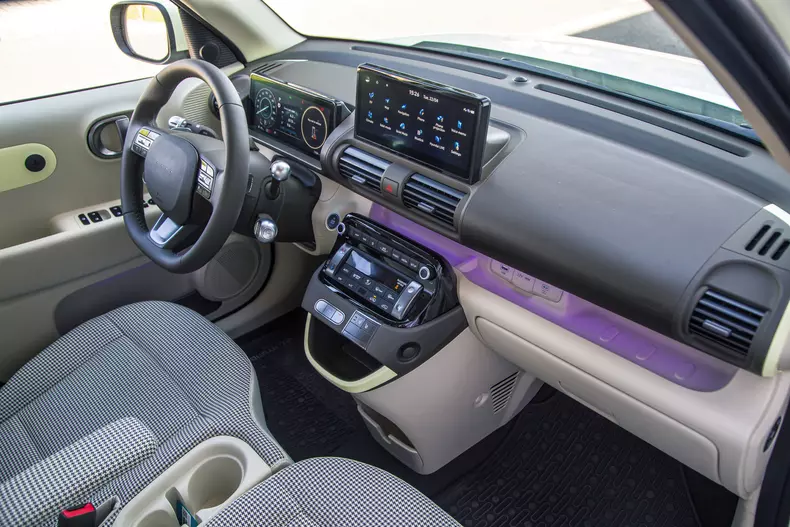 Hyundai Inster low res 018