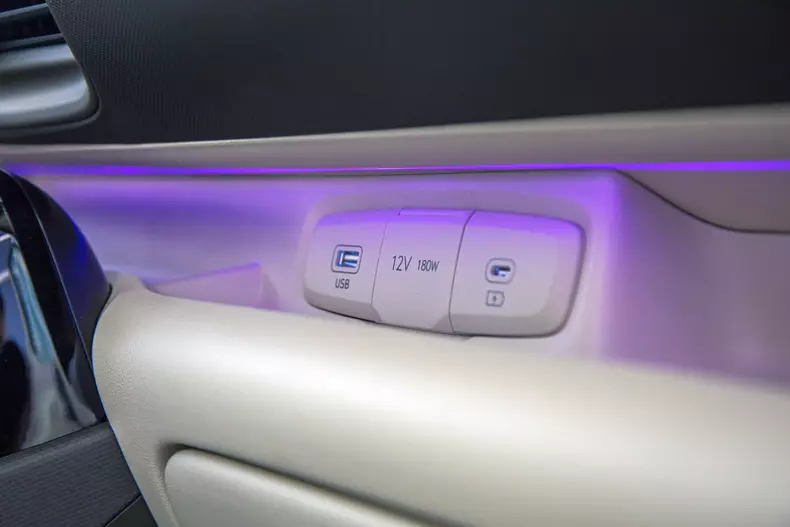 Hyundai Inster low res 020