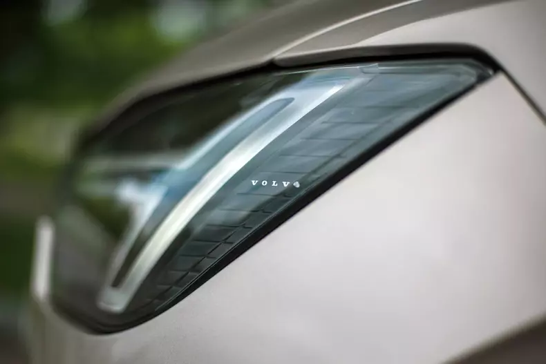 Volvo XC90 low res 003