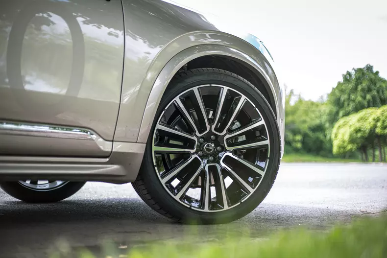 Volvo XC90 low res 008