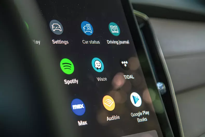 Volvo XC90 low res 051