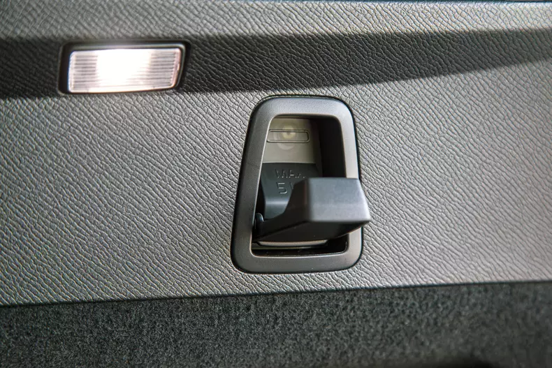 Volvo XC90 low res 062