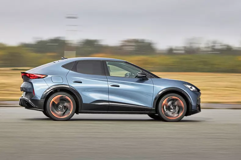 VT Cupra Tavascan Kia EV6 Xpeng G9