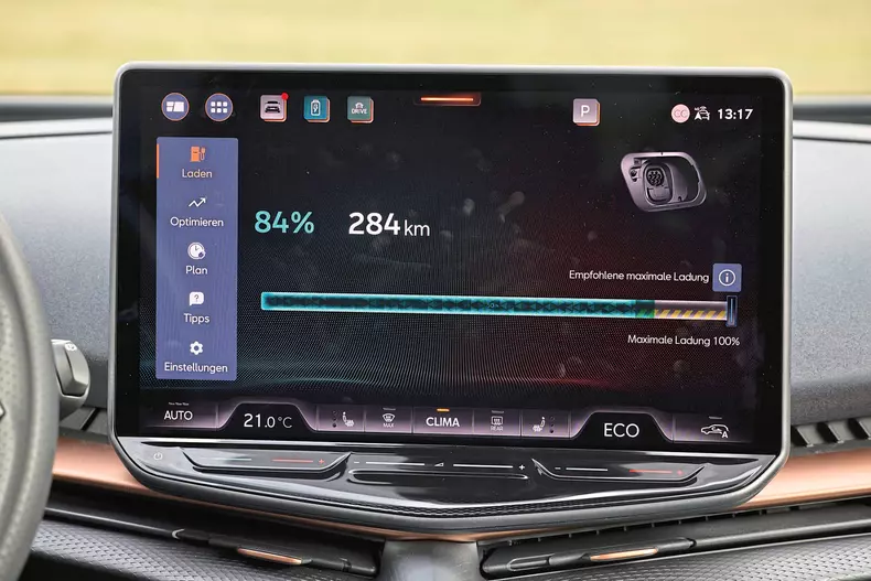 VT Cupra Tavascan Kia EV6 Xpeng G9