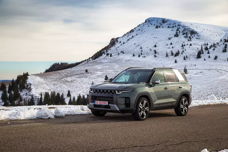 KGM Torres Hybrid low res 016