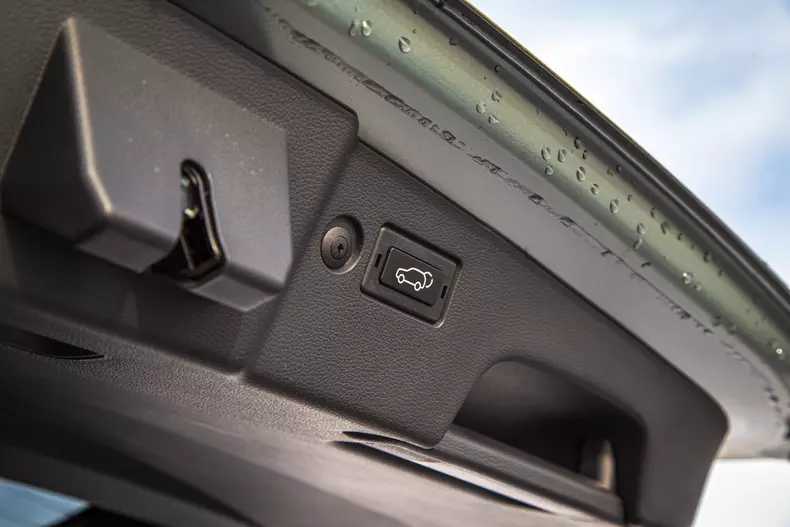 KGM Torres Hybrid low res 024