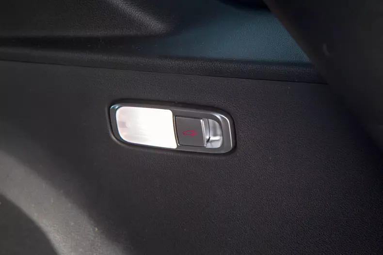 KGM Torres Hybrid low res 025