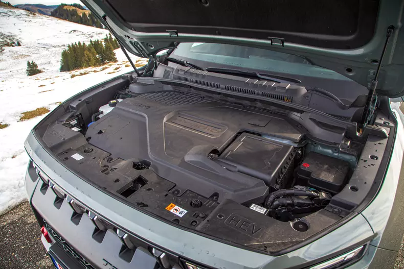 KGM Torres Hybrid low res 027