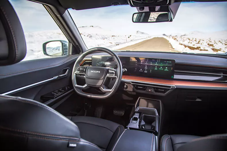 KGM Torres Hybrid low res 034