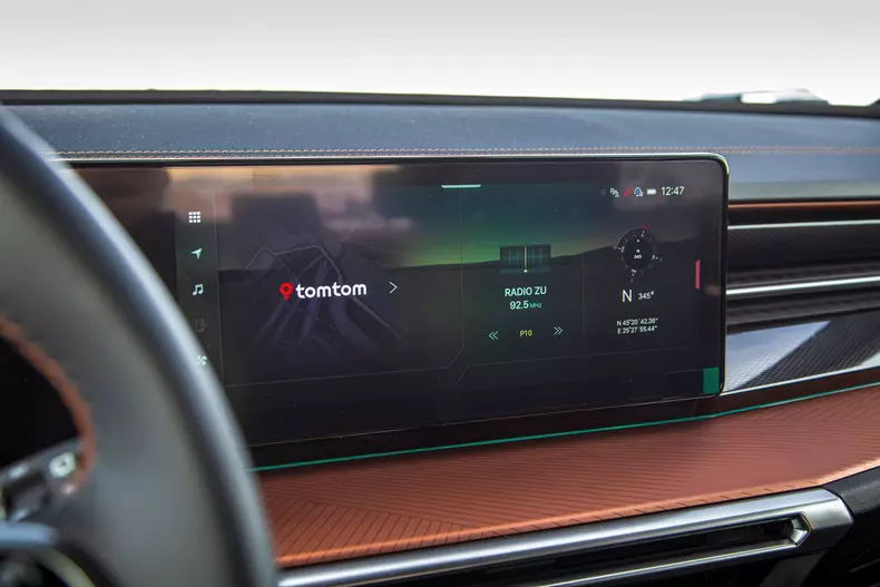 KGM Torres Hybrid low res 042