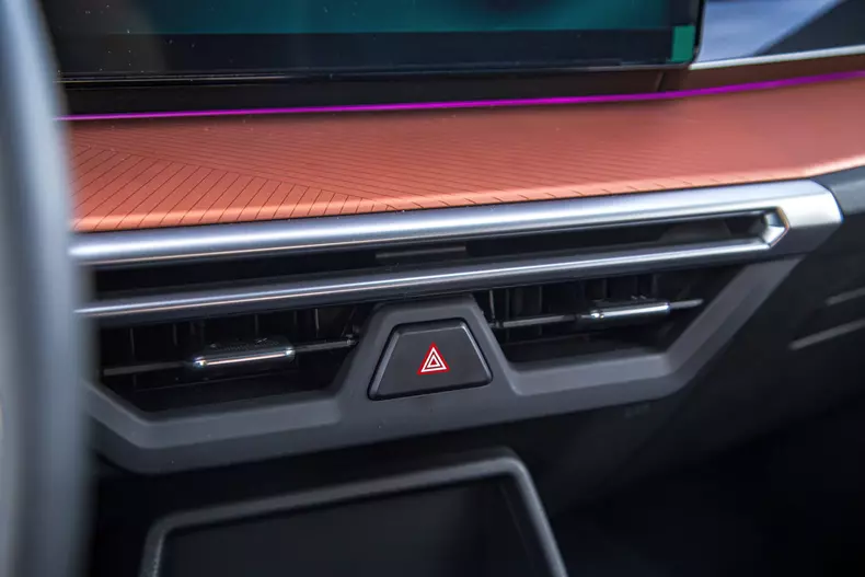 KGM Torres Hybrid low res 048