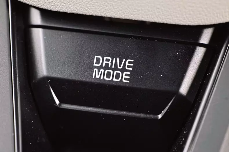 VT Cupra Tavascan Kia EV6 Xpeng G9