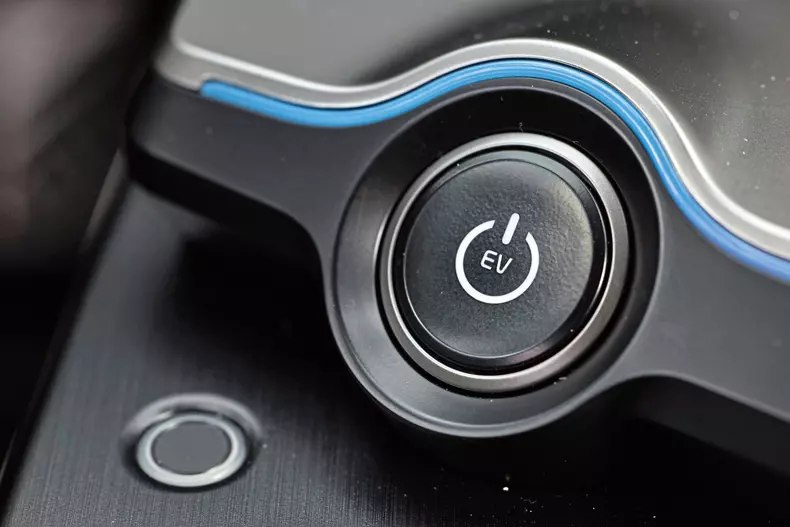 VT Cupra Tavascan Kia EV6 Xpeng G9