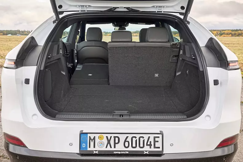 VT Cupra Tavascan Kia EV6 Xpeng G9