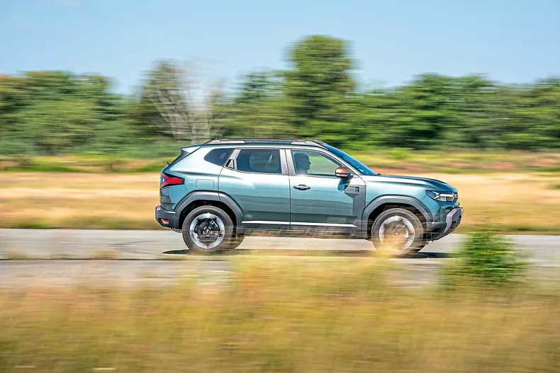 VT Dacia Duster TCe 130 4×4 vs Subaru Crosstrek 2.0 ie AWD vs Suzuki S-Cross 1.4 Boosterjet Allgrip