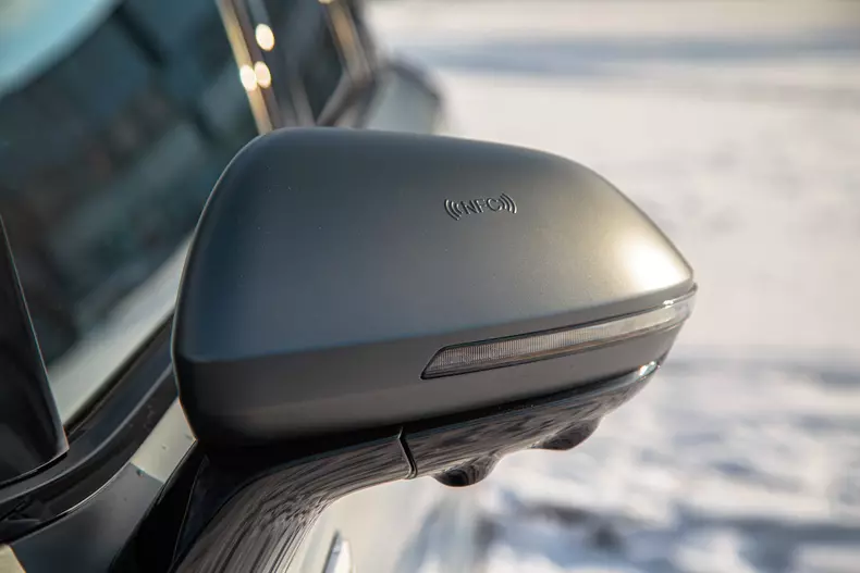 Omoda 9 SHS low res 005