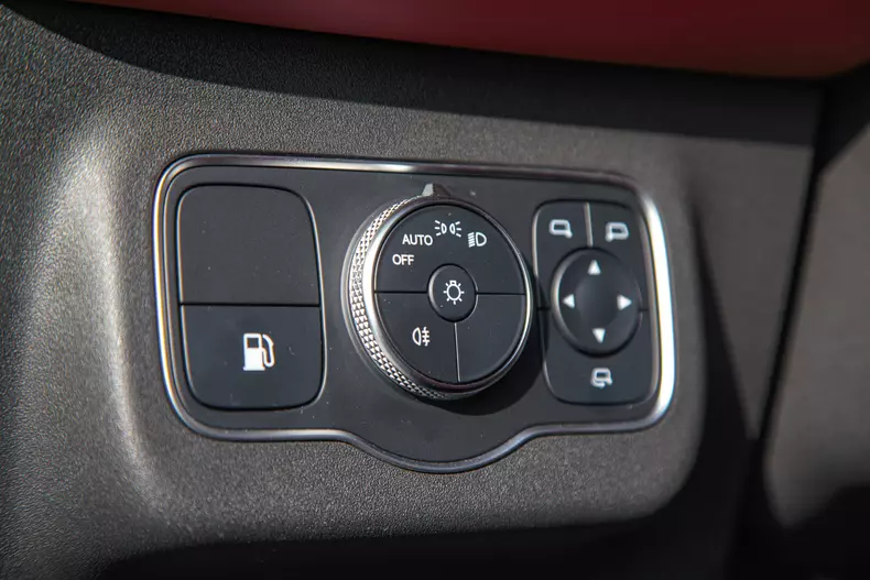 Omoda 9 SHS low res 014