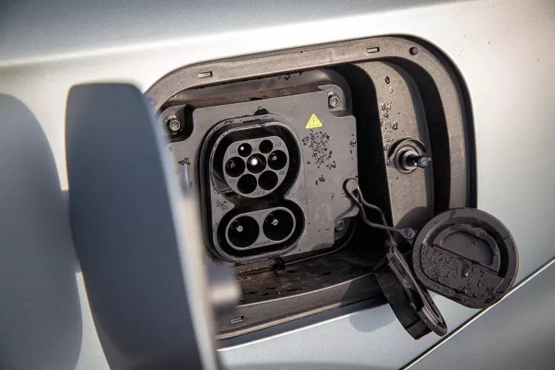 Omoda 9 SHS low res 021