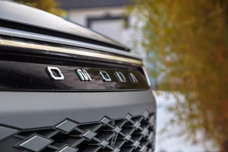 Omoda 9 SHS low res 032