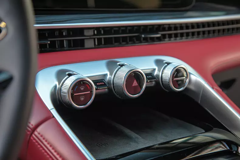 Omoda 9 SHS low res 037