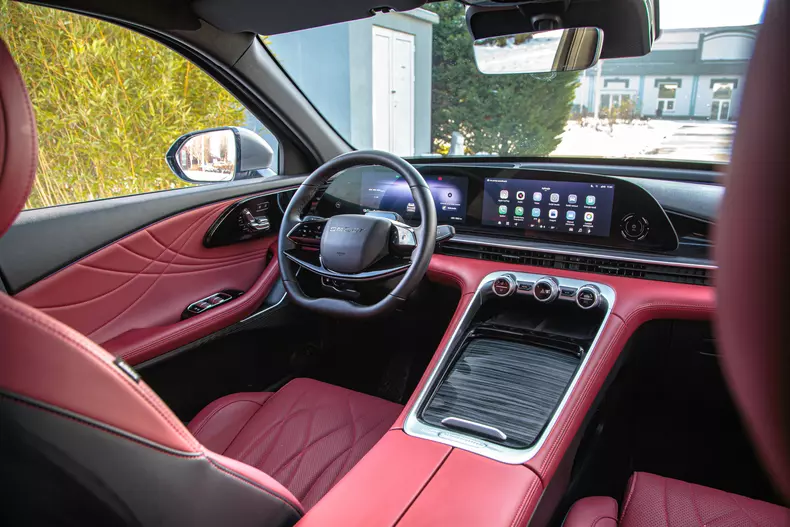 Omoda 9 SHS low res 045