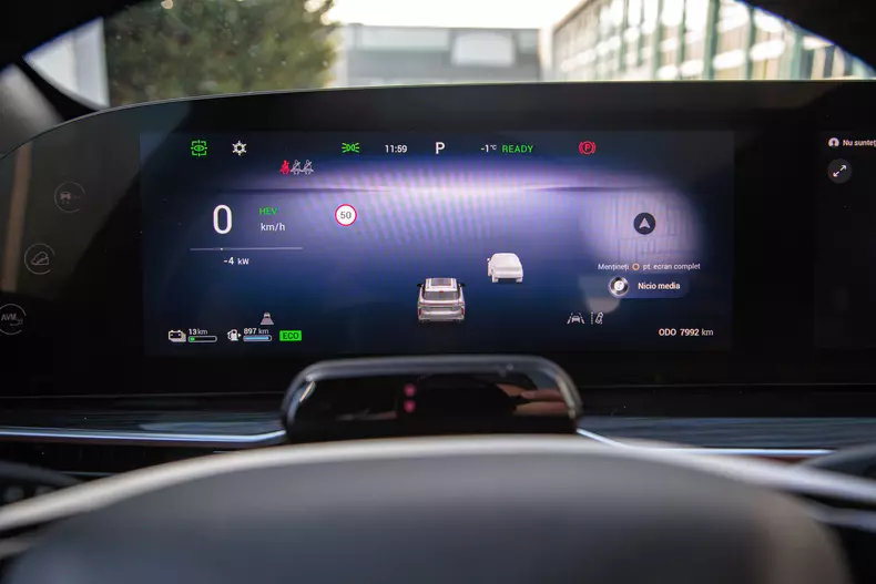 Omoda 9 SHS low res 052