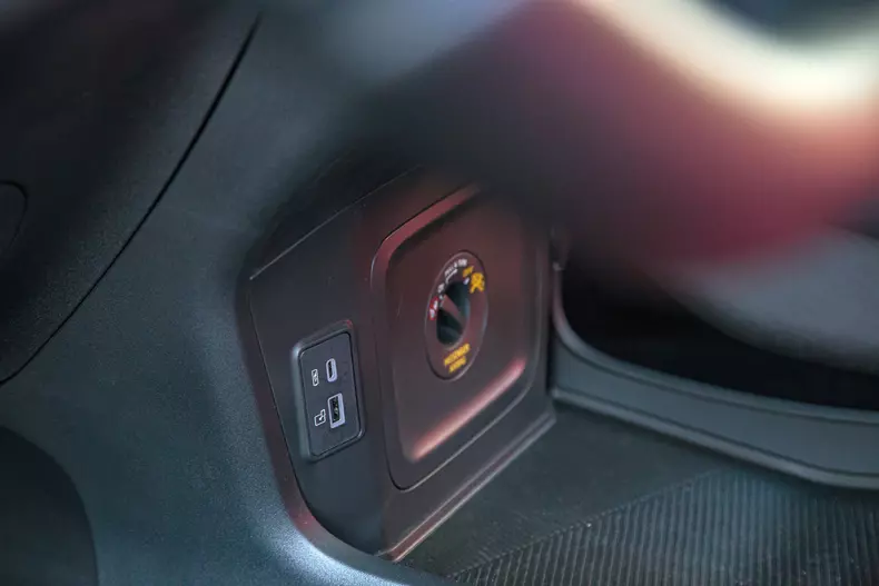 Omoda 9 SHS low res 055