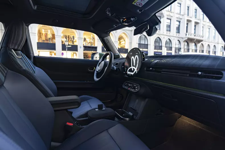 P90628202_highRes_mini-cooper-s-paul-s