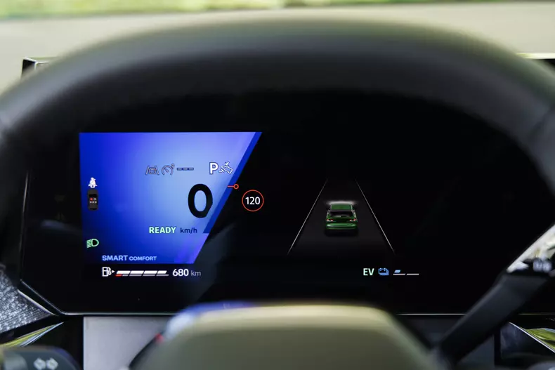 RENAULT CLIO VI FULL HYBRID E-TECH (RB3B1 HEV)