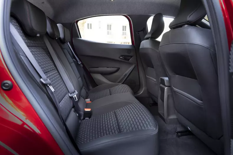 RENAULT CLIO VI FULL HYBRID E-TECH (RB3B1 HEV)