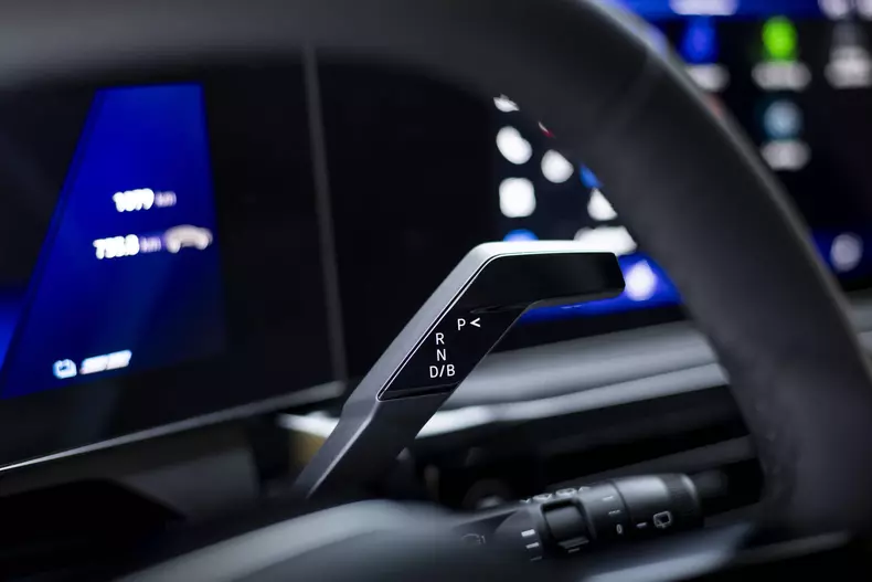 RENAULT CLIO VI FULL HYBRID E-TECH (RB3B1 HEV)