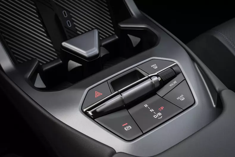 P90626818_highRes_the-new-bmw-ix3-50-x