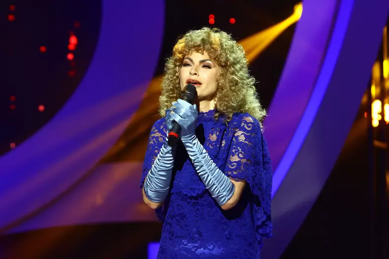 Ramona Badescu, in lacrimi