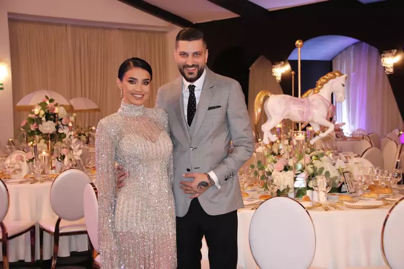 ce s-a întâmplat cu 3 zile înainte ca Adelina Pestrițu să își creștineze fetița (10)