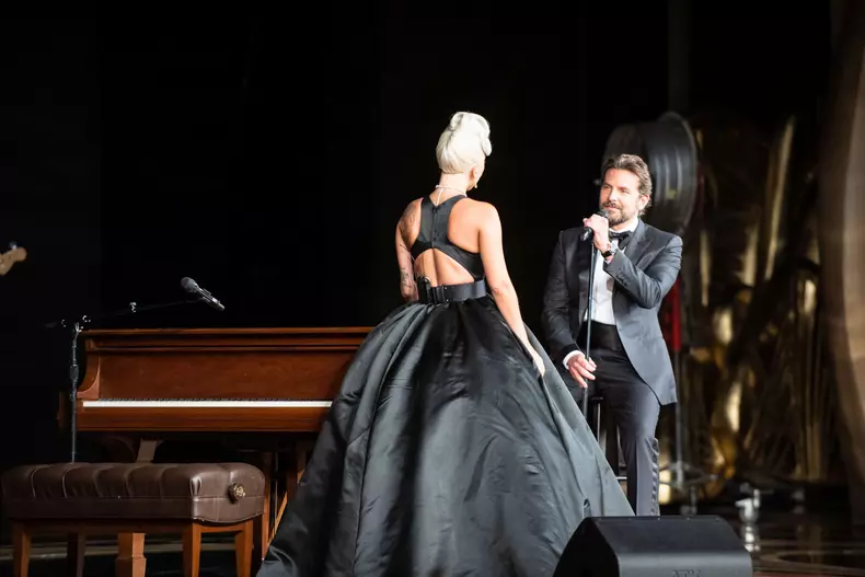 relația dintre Lady Gaga și Bradley Cooper